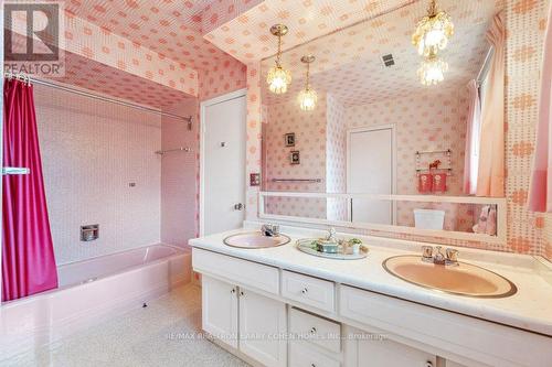 23 Balding Court, Toronto (St. Andrew-Windfields), ON - Indoor Photo Showing Bathroom