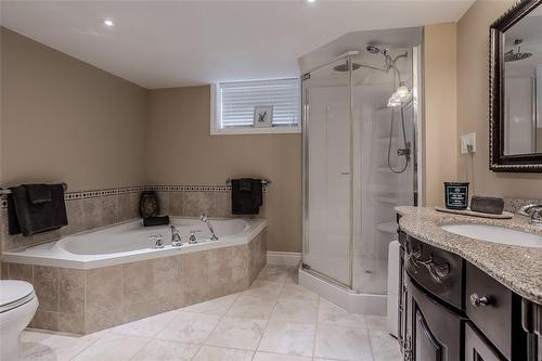 483 Walnut Crescent, Burlington, ON - Indoor Photo Showing Bathroom