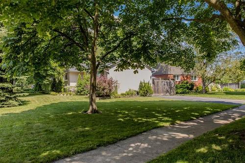 483 Walnut Crescent, Burlington, ON - Outdoor