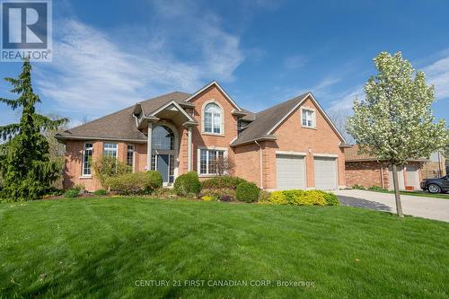 66 Valleyview Crescent, Thames Centre (Dorchester), ON - Outdoor With Facade