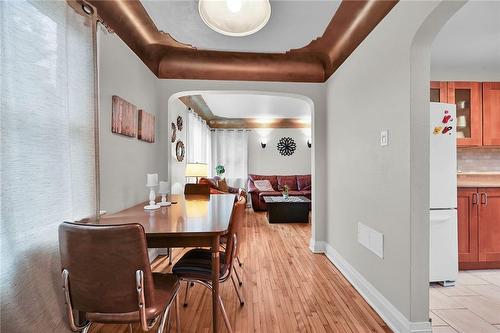 113 Ewen Road, Hamilton, ON - Indoor Photo Showing Dining Room