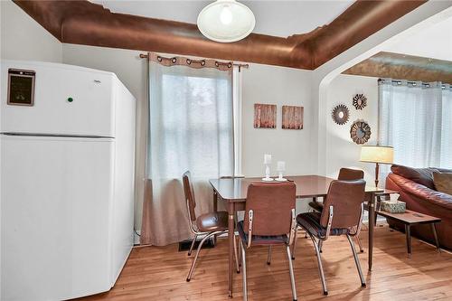 113 Ewen Road, Hamilton, ON - Indoor Photo Showing Dining Room