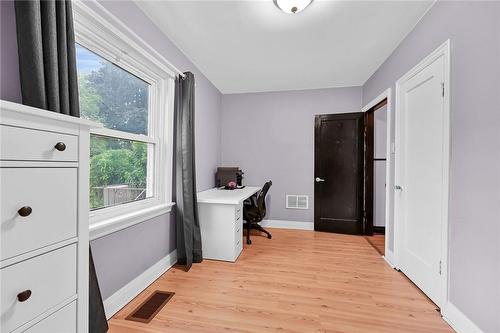 113 Ewen Road, Hamilton, ON - Indoor Photo Showing Other Room