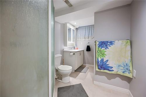 113 Ewen Road, Hamilton, ON - Indoor Photo Showing Bathroom