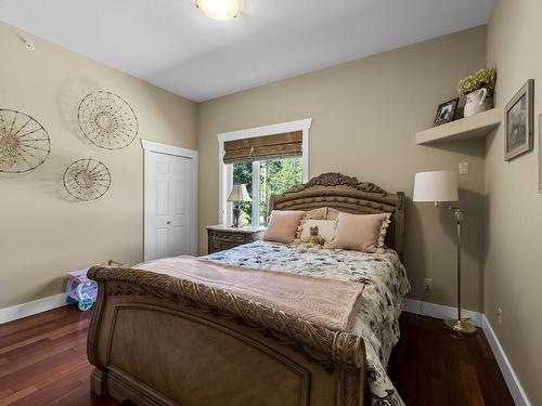 2555 Pratt Road, Kamloops, BC - Indoor Photo Showing Bedroom