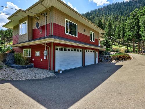 2555 Pratt Road, Kamloops, BC - Outdoor