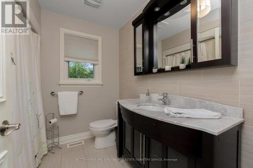 12596 22 Side Road, Halton Hills (Limehouse), ON - Indoor Photo Showing Bathroom