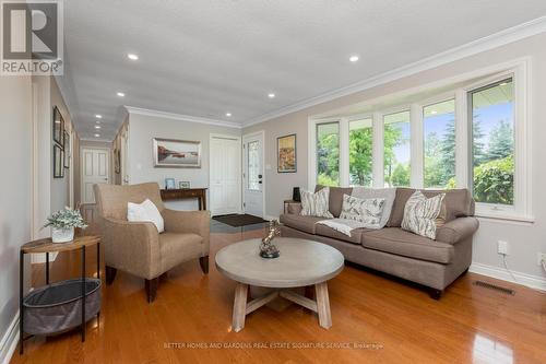 12596 22 Side Road, Halton Hills (Limehouse), ON - Indoor Photo Showing Living Room