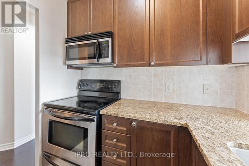 1111 - 2391 Central Park Drive, Oakville (Uptown Core), ON - Indoor Photo Showing Kitchen