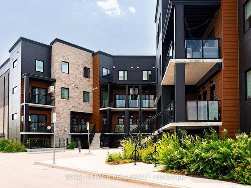 106-17 Centre St, Orangeville, ON - Outdoor With Facade