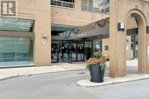 805 - 100 Upper Madison Avenue, Toronto (Lansing-Westgate), ON 