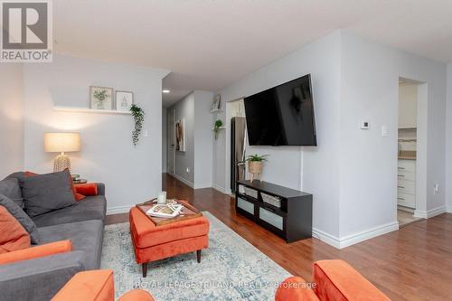 94 - 590 Millbank Drive, London, ON - Indoor Photo Showing Living Room