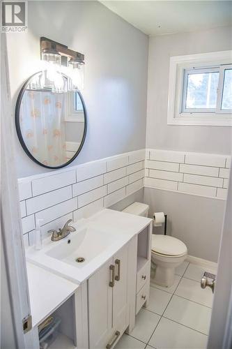 110 Bessborough Street, Deep River, ON - Indoor Photo Showing Bathroom