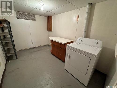 668 2Nd Avenue Ne, Preeceville, SK - Indoor Photo Showing Laundry Room