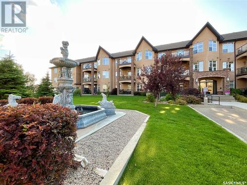 106 2102 Heseltine Road, Regina, SK - Outdoor With Balcony