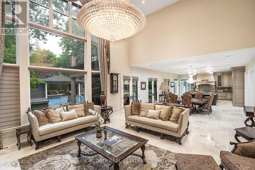 1180 Birchview Drive, Mississauga (Lorne Park), ON - Indoor Photo Showing Living Room