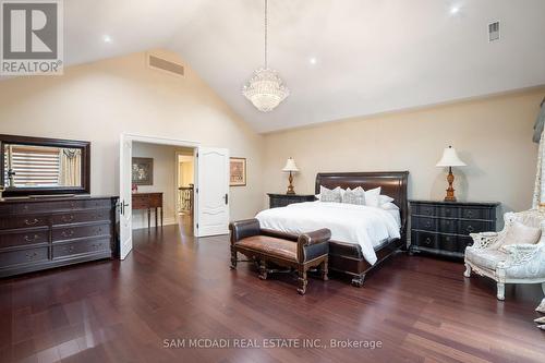 1180 Birchview Drive, Mississauga (Lorne Park), ON - Indoor Photo Showing Bedroom