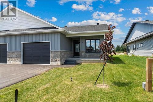 8 Bamagillia Street, Cobden, ON - Outdoor