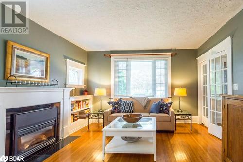 218 Foster Avenue, Belleville, ON - Indoor Photo Showing Living Room With Fireplace