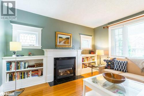 218 Foster Avenue, Belleville, ON - Indoor Photo Showing Living Room With Fireplace