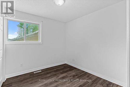 8 Lake Court, Belleville, ON - Indoor Photo Showing Other Room