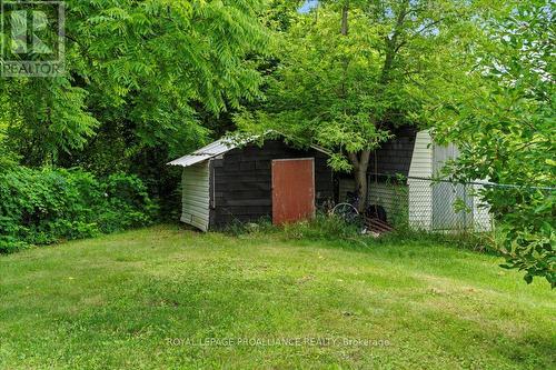 8 Lake Court, Belleville, ON - Outdoor