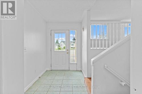 8 Lake Court, Belleville, ON - Indoor Photo Showing Other Room