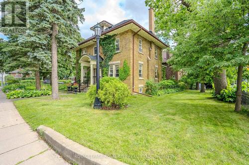 2 Ardmay Crescent, Guelph (Central East), ON - Outdoor