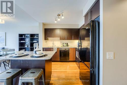 1451 - 25 Viking Lane, Toronto (Islington-City Centre West), ON - Indoor Photo Showing Kitchen