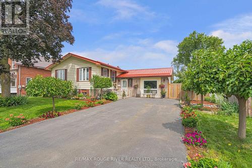 16 Mary Street W, Kawartha Lakes (Lindsay), ON - Outdoor With Facade