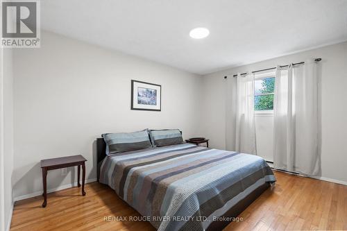 16 Mary Street W, Kawartha Lakes (Lindsay), ON - Indoor Photo Showing Bedroom