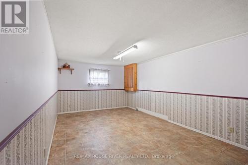 16 Mary Street W, Kawartha Lakes (Lindsay), ON - Indoor Photo Showing Other Room