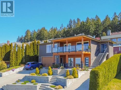 3806 Trail Place, Powell River, BC - Outdoor