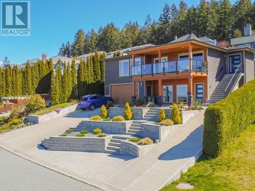 3806 Trail Place, Powell River, BC - Outdoor