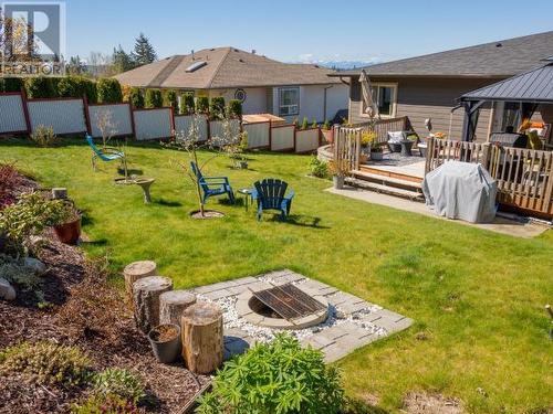 3806 Trail Place, Powell River, BC - Outdoor With Deck Patio Veranda