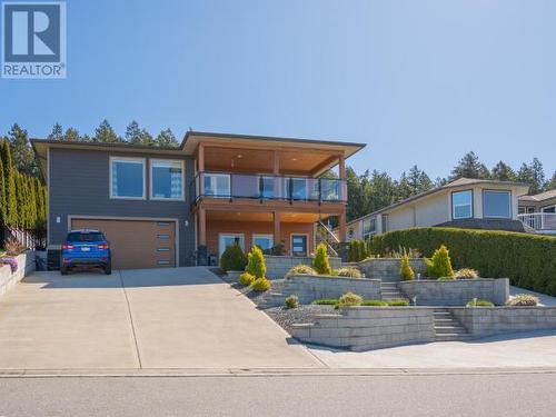 3806 Trail Place, Powell River, BC - Outdoor