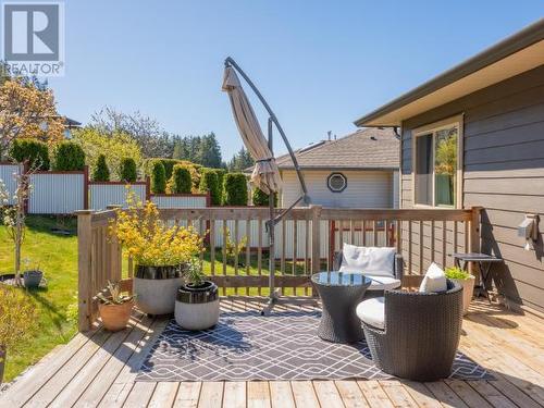 3806 Trail Place, Powell River, BC - Outdoor With Deck Patio Veranda With Exterior