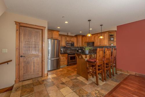 23 - 1301 Gerry Sorensen Way, Kimberley, BC - Indoor Photo Showing Kitchen