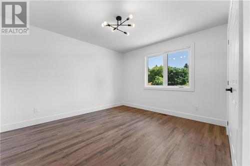 5 Mapleview Court, Beachburg, ON - Indoor Photo Showing Other Room