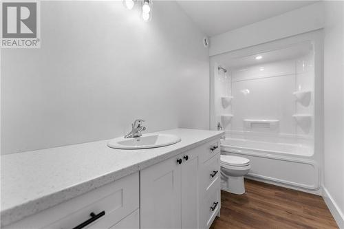 5 Mapleview Court, Beachburg, ON - Indoor Photo Showing Bathroom