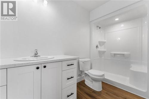 5 Mapleview Court, Beachburg, ON - Indoor Photo Showing Bathroom