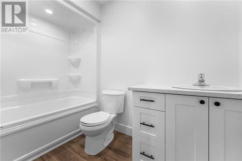 5 Mapleview Court, Beachburg, ON - Indoor Photo Showing Bathroom