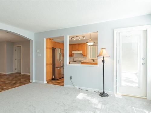 207-5660 Edgewater Lane, Nanaimo, BC - Indoor