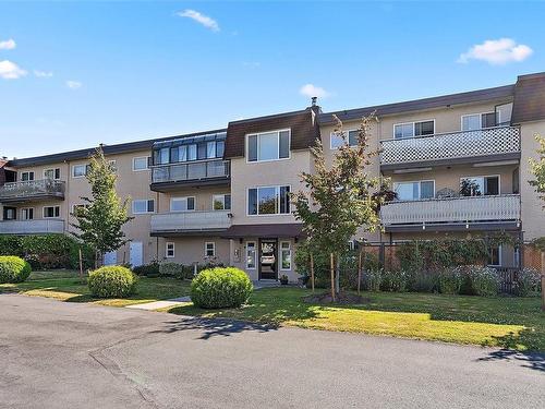 204-2286 Henry Ave, Sidney, BC - Outdoor With Facade