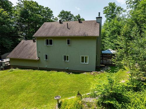 Backyard - 20 Ch. Des Tournesols, Sainte-Anne-Des-Lacs, QC - Outdoor