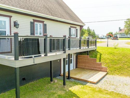 Veranda - 263 Ch. De La Martinique, Les Îles-De-La-Madeleine, QC - Outdoor With Deck Patio Veranda With Exterior