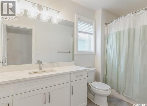 223 Skopik Crescent, Saskatoon, SK - Indoor Photo Showing Bathroom