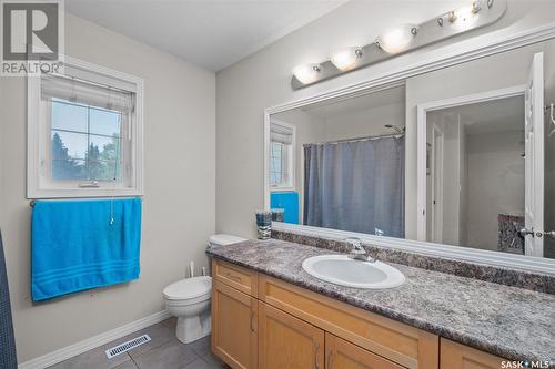 4 1620 Olive Diefenbaker Drive, Prince Albert, SK - Indoor Photo Showing Bathroom