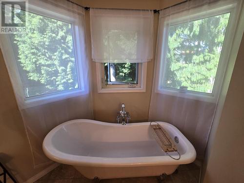 5416 Mcconnell Crescent, Terrace, BC - Indoor Photo Showing Bathroom