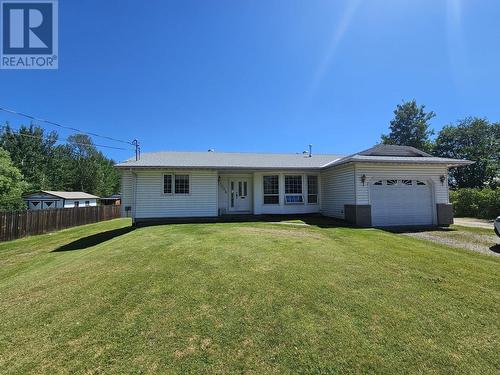 1002 Maple Heights Road, Quesnel, BC - Outdoor